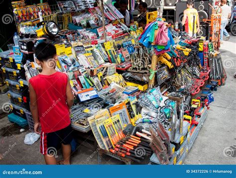 Hardware in Manila .